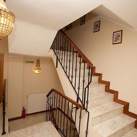 Pension Dinu Residence تيميشورا المظهر الخارجي الصورة