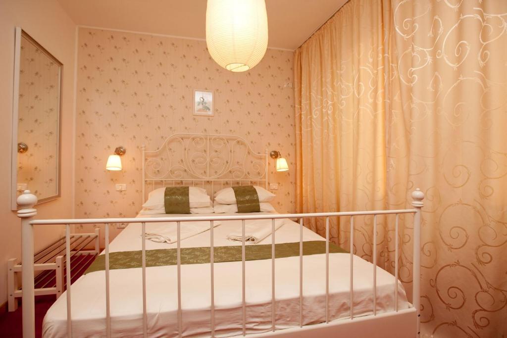 Pension Dinu Residence تيميشورا الغرفة الصورة